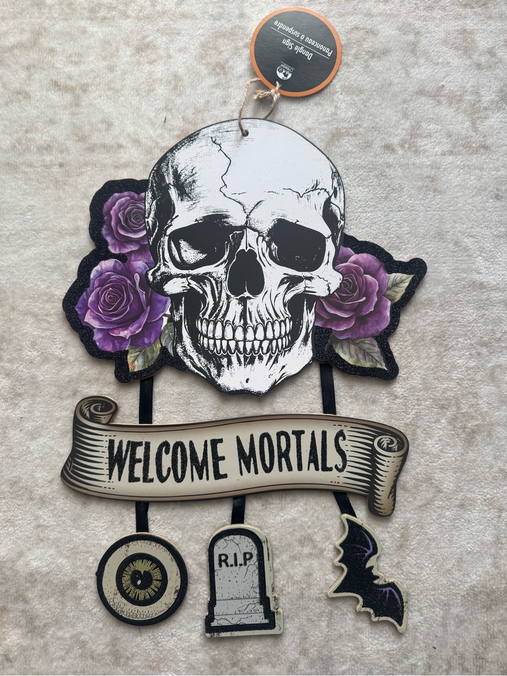 Welcome Mortals Skull Hanging Sign, Gothic Halloween Front Door Decor, Brand New